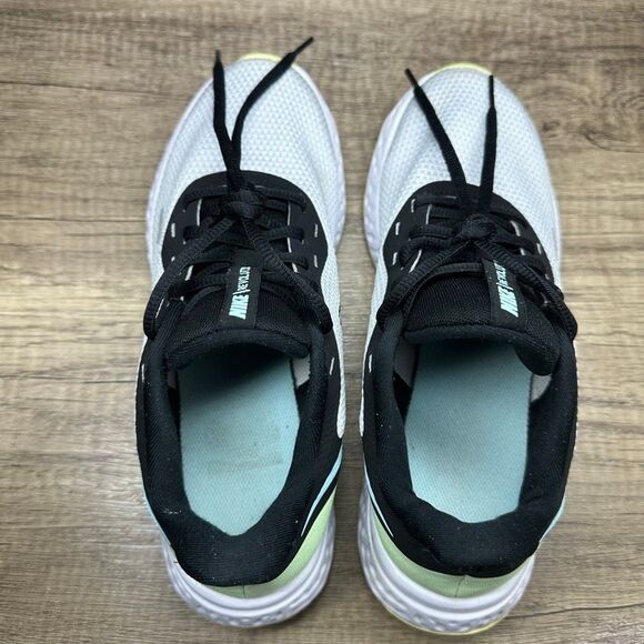 Nike~Women’s~Revolution 5 (BQ3207-900) Light Gray/Aqua Running Shoes~Size 7.5 - Picture 5 of 8